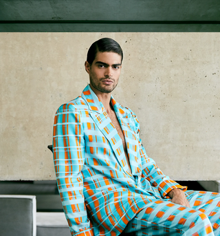 The Best Silk Prints and Where to Be Seen in Them